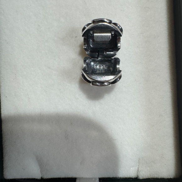 Pandora Hibiscus Clip Charm - Picture 6 of 6